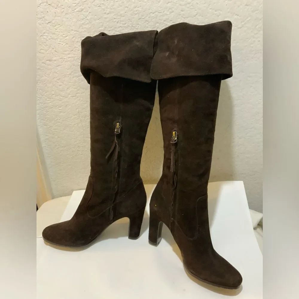 NWOB Ann Taylor Loft Brown Suede Boots- Size 7.5 M